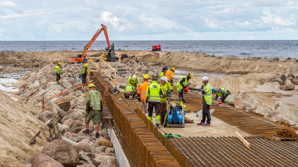 Narva-Jõesuu muuli ehitusfoto